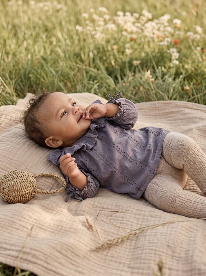 MarMar Copenhagen Bluse in Lila mit Lochstickerei
