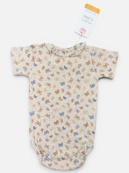 Hust and Claire Kurzarmbody in Beige mit bunten Schmetterlingen