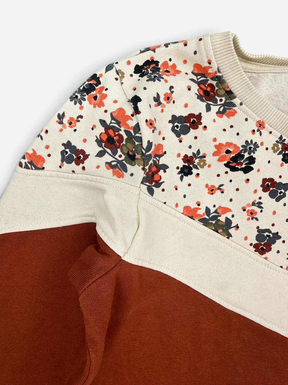 NAME IT Sweatshirt Rostbraun mit Blumenmuster