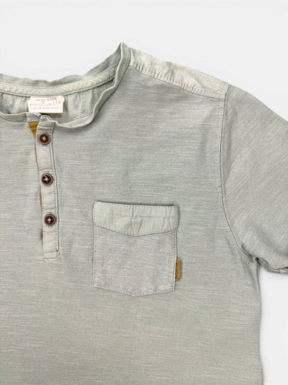 Zara Henley-T-Shirt in Salbeigrün
